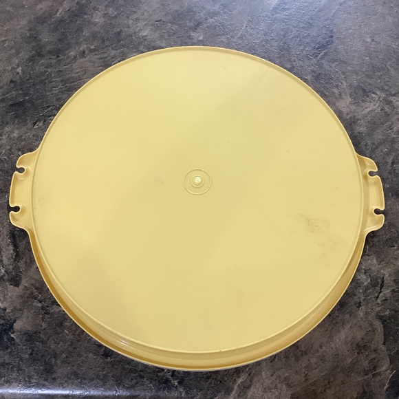 Vintage Tupperware Snack Server with Lid - Picture 4 of 9